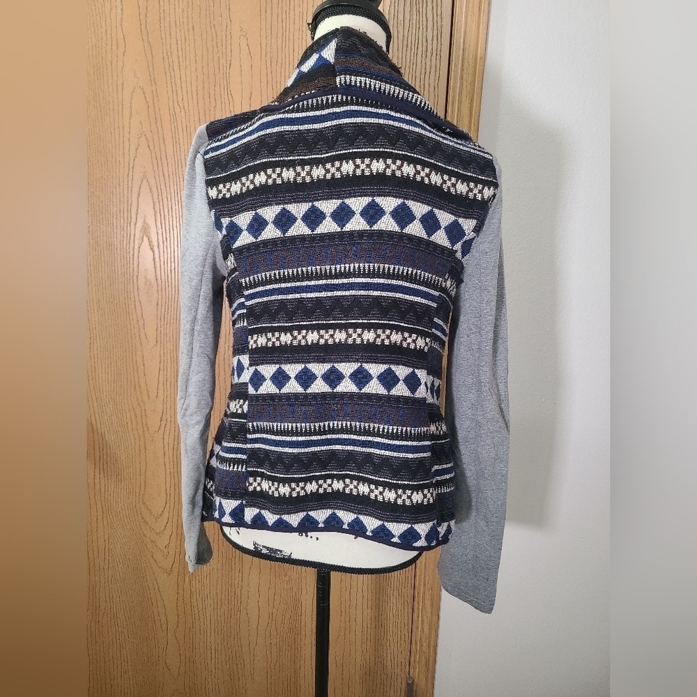 Blu Pepper Aztec Tribal Southwestern Geometric Print Woven Cardigan Jacket - Picture 2 of 5